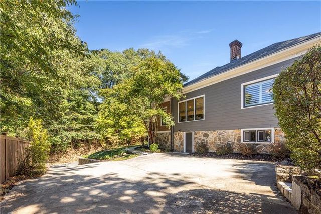 989 Amsterdam NE Avenue, Atlanta, GA 30306