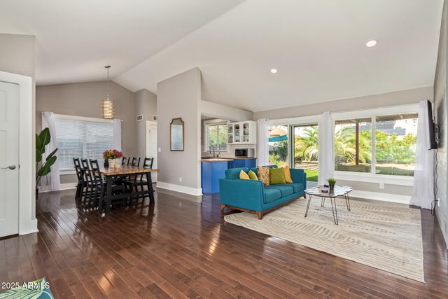 1118 E WICKIEUP Lane, Phoenix, AZ 85024