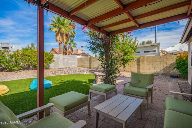 1118 E WICKIEUP Lane, Phoenix, AZ 85024