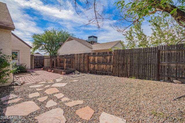1118 E WICKIEUP Lane, Phoenix, AZ 85024