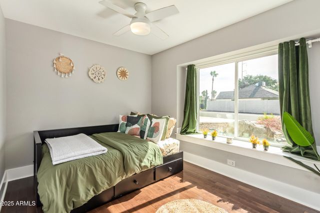 1118 E WICKIEUP Lane, Phoenix, AZ 85024