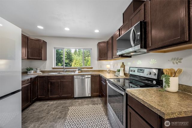 19305 86th Avenue NE, Arlington, WA 98223