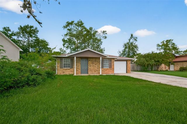 16823 S Lighthouse Drive, Crosby, TX 77532