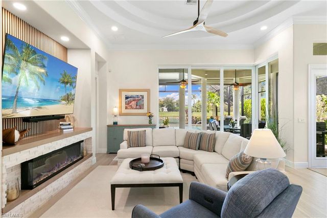 8960 Cherry Oaks TRL, Naples, FL 34114