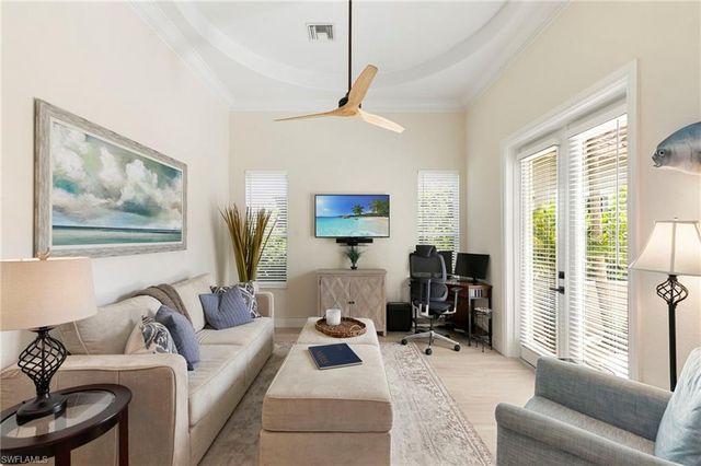 8960 Cherry Oaks TRL, Naples, FL 34114