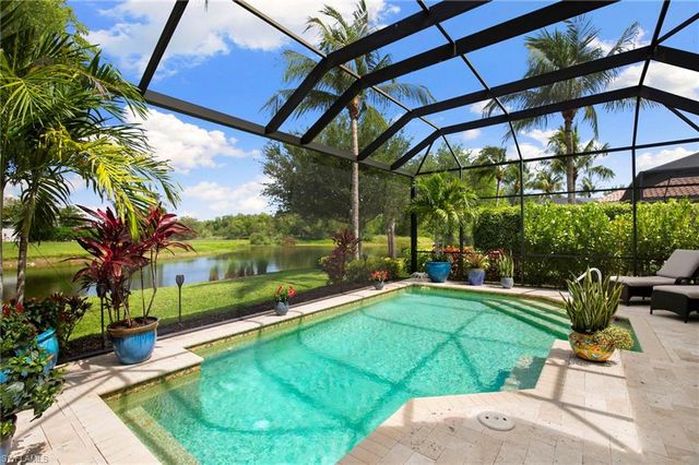 8960 Cherry Oaks TRL, Naples, FL 34114