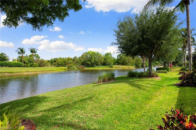 8960 Cherry Oaks TRL, Naples, FL 34114