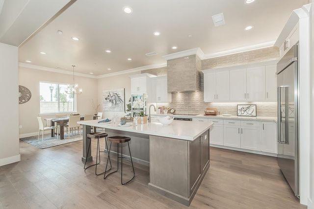 11421 N Live Oak Drive, Fresno, CA 93730