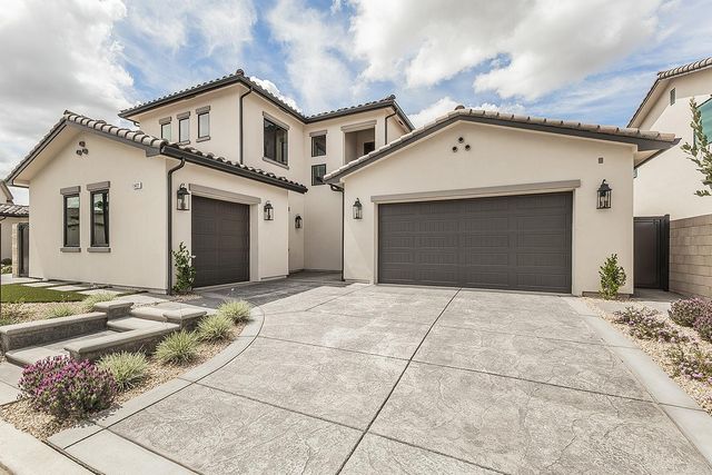 11421 N Live Oak Drive, Fresno, CA 93730