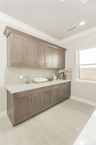 11421 N Live Oak Drive, Fresno, CA 93730