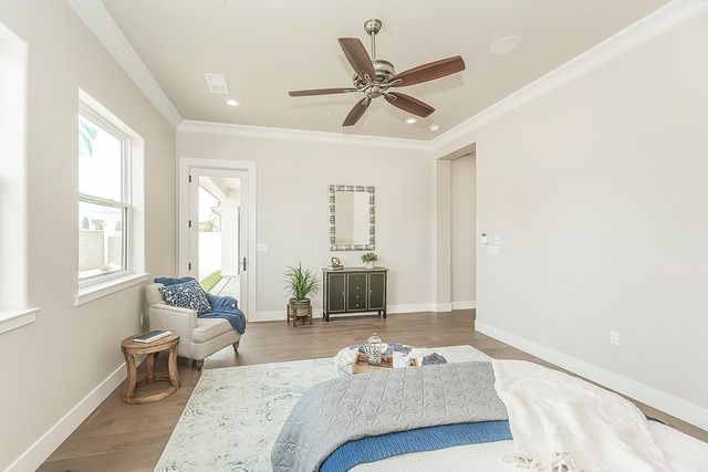 11421 N Live Oak Drive, Fresno, CA 93730