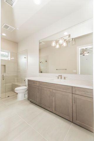 11421 N Live Oak Drive, Fresno, CA 93730