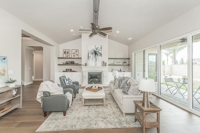 11421 N Live Oak Drive, Fresno, CA 93730