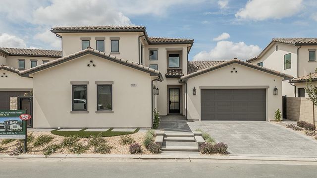 11421 N Live Oak Drive, Fresno, CA 93730