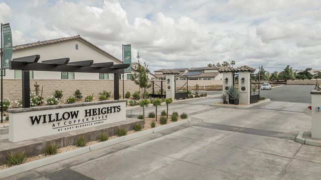 11421 N Live Oak Drive, Fresno, CA 93730