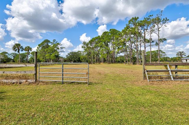 7131 SADDLE CREEK CIRCLE, Sarasota, FL 34241
