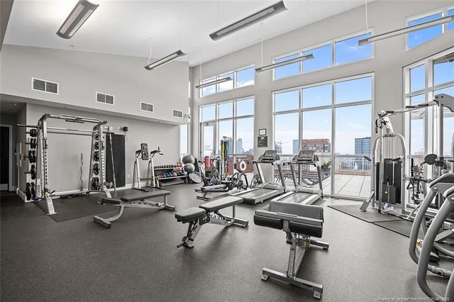 400 W North Street 900, Raleigh, NC 27603