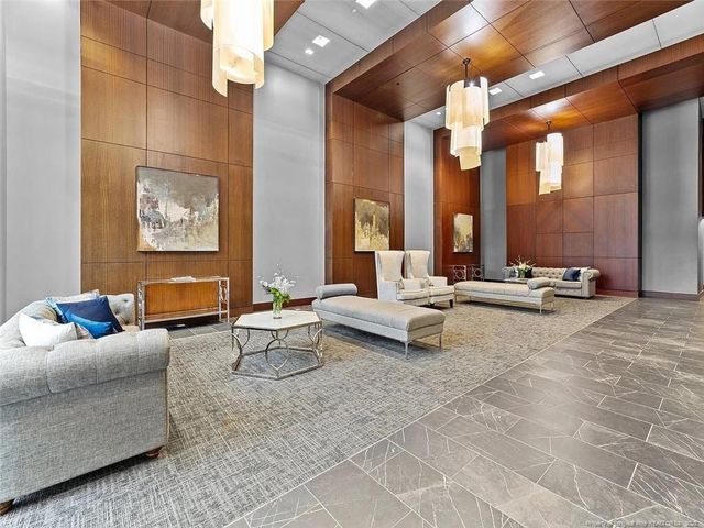 400 W North Street 900, Raleigh, NC 27603