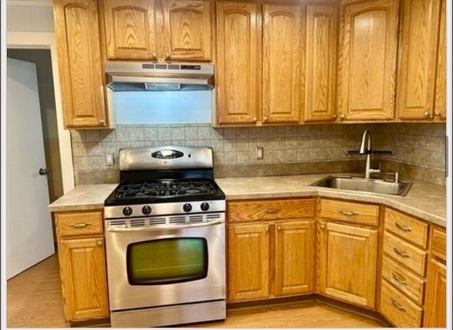 187 White St 1, Lowell, MA 01854