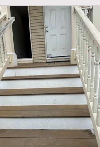 187 White St 1, Lowell, MA 01854