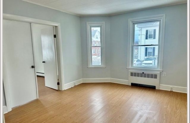 187 White St 1, Lowell, MA 01854