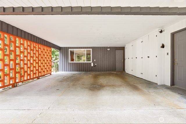 19563 38th Avenue NE, Lake Forest Park, WA 98155