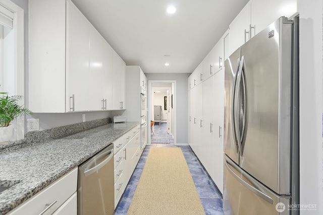 19563 38th Avenue NE, Lake Forest Park, WA 98155