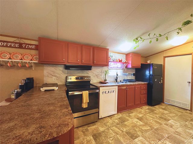 153 Tesoro WAY, Del Valle, TX 78617