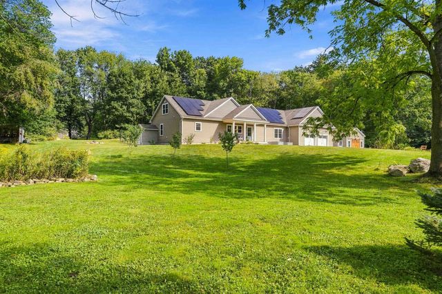 5 Chase Road, Londonderry, NH 03053