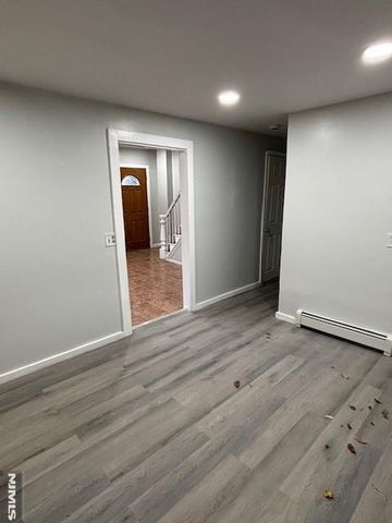 10 Mary, Paterson, NJ 07503