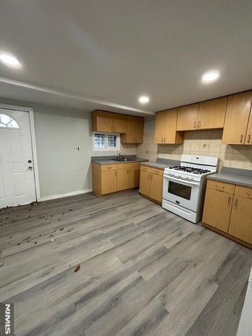 10 Mary, Paterson, NJ 07503