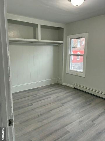 10 Mary, Paterson, NJ 07503