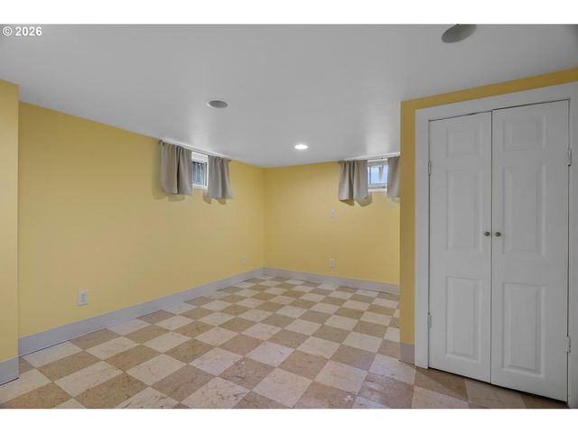 7505 Se 18TH Ave, Portland, OR 97202