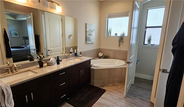 5333 Darby CT, Cape Coral, FL 33904