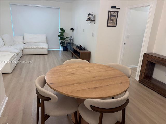 6851 SW 44th St 107, Miami, FL 33155