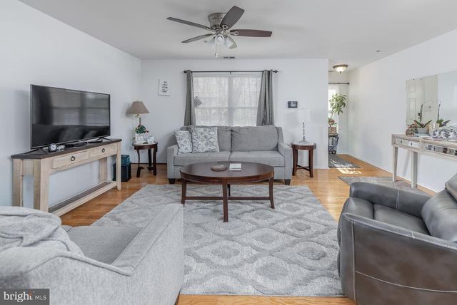 95 CRESTMONT DR, Mantua, NJ 08051