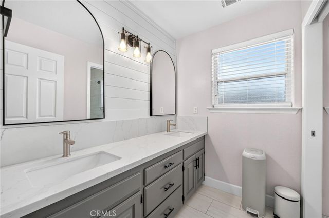 10779 N Silver Lake, Fresno, CA 93730