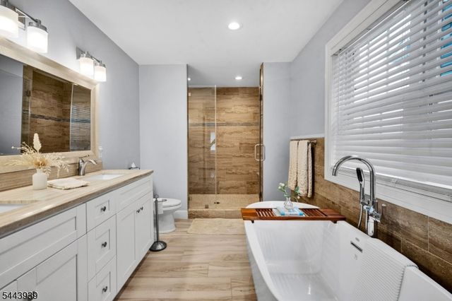 224 N 18Th St, Kenilworth Boro, NJ 07033