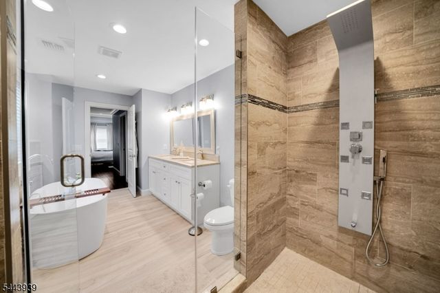 224 N 18Th St, Kenilworth Boro, NJ 07033