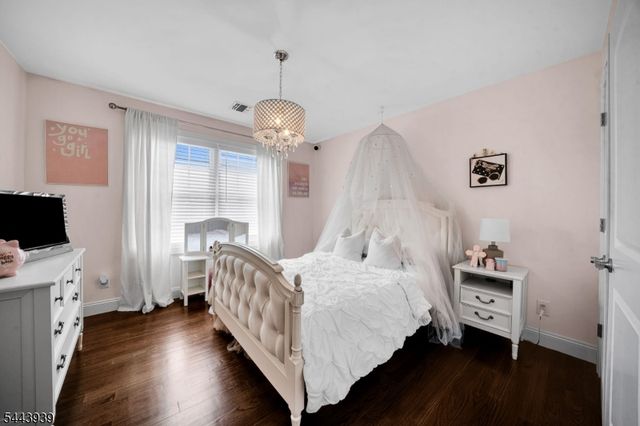 224 N 18Th St, Kenilworth Boro, NJ 07033