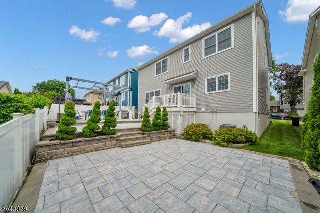 224 N 18Th St, Kenilworth Boro, NJ 07033