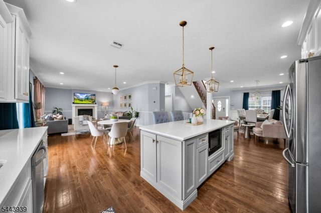 224 N 18Th St, Kenilworth Boro, NJ 07033