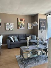 50 Biscayne Boulevard 4607, Miami, FL 33132