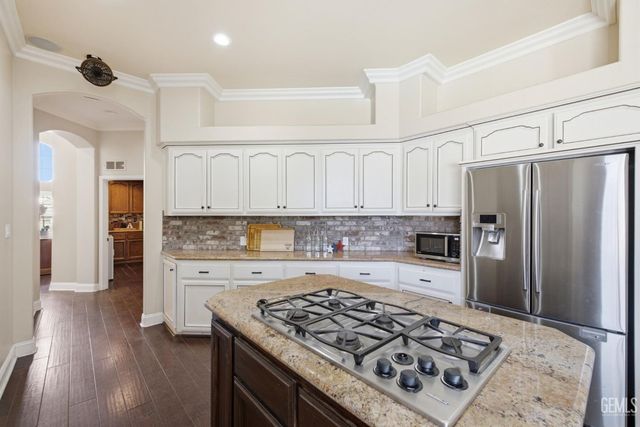 1409 Suffolk Street, Bakersfield, CA 93312