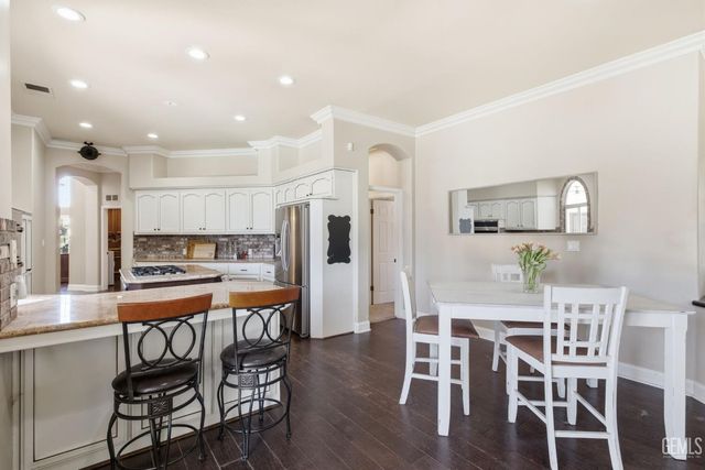 1409 Suffolk Street, Bakersfield, CA 93312