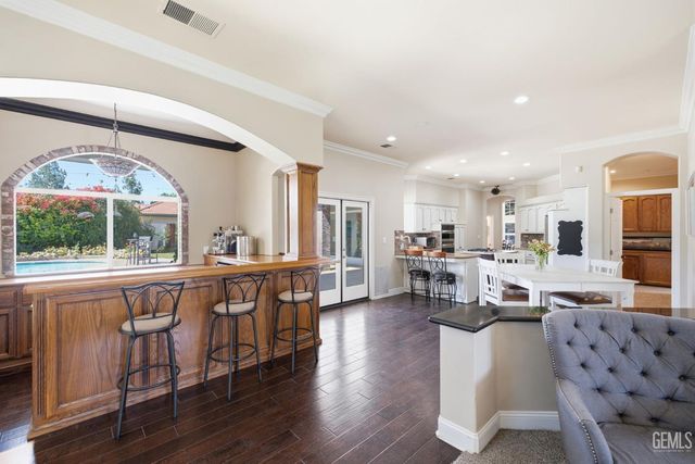 1409 Suffolk Street, Bakersfield, CA 93312