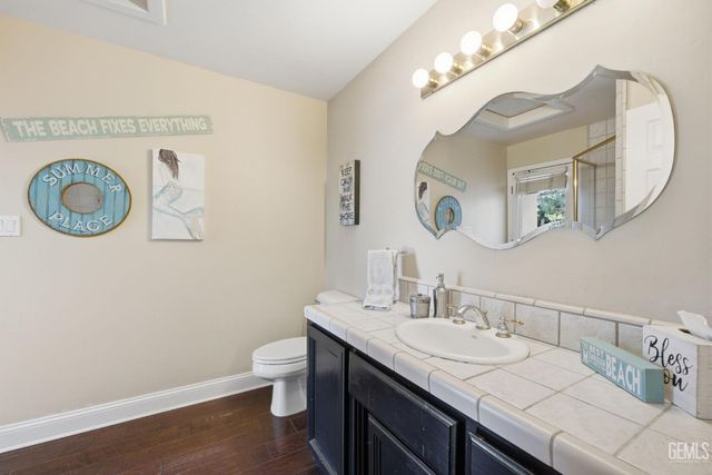 1409 Suffolk Street, Bakersfield, CA 93312
