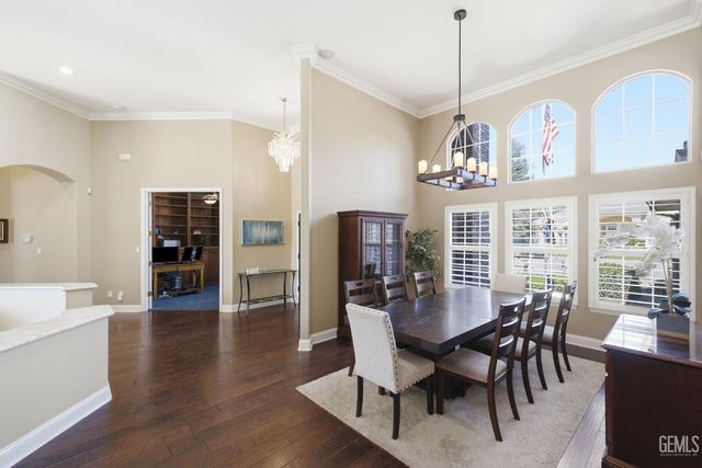 1409 Suffolk Street, Bakersfield, CA 93312