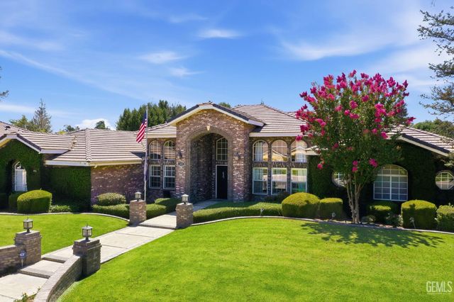 1409 Suffolk Street, Bakersfield, CA 93312