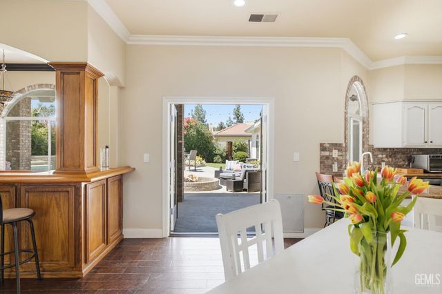 1409 Suffolk Street, Bakersfield, CA 93312